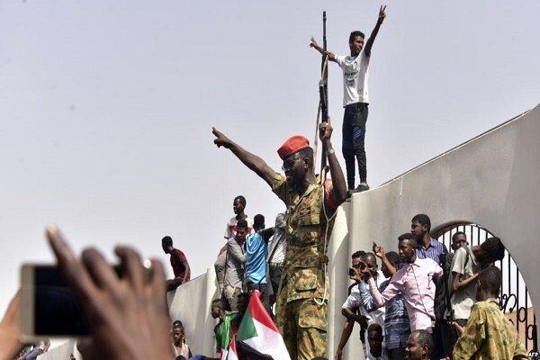 انتقاد دیدبان حقوق بشر از حمله به معترضان در سودان انتقاد دیدبان حقوق بشر از حمله به معترضان در سودان